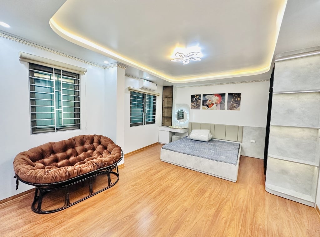 BÁN NHÀ NGÕ 43 TRUNG KÍNH, MỚI, ĐẸP, ĐẦY ĐỦ NỘI THẤT, 2 THOÁNG TRƯỚC SAU, XÂY KH