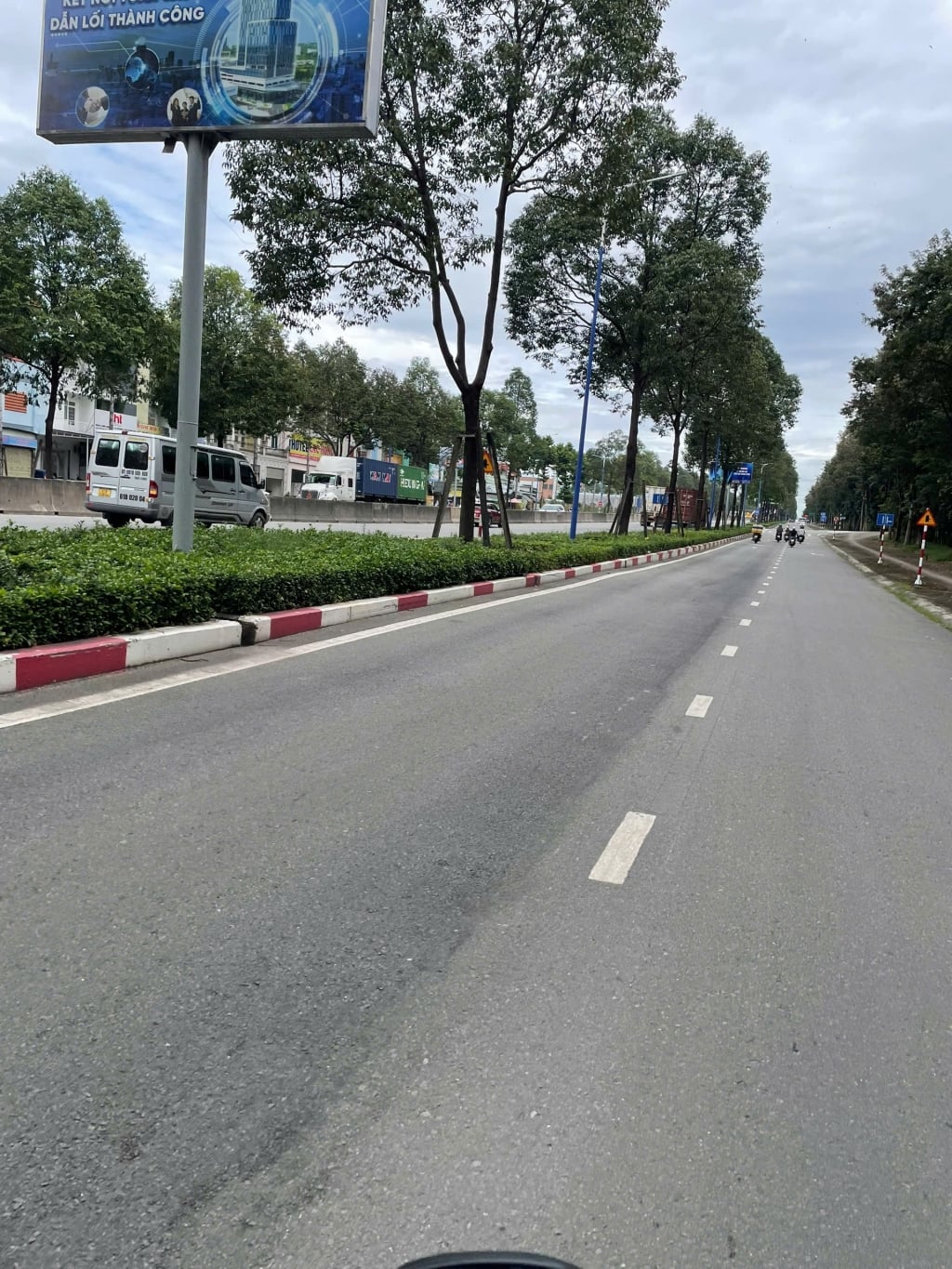 chu-gui-lo-dat-250m2-doi-dien-cho-va-truong-hoc-cap-1-2-3-chi-290tr-4327160-anh-6