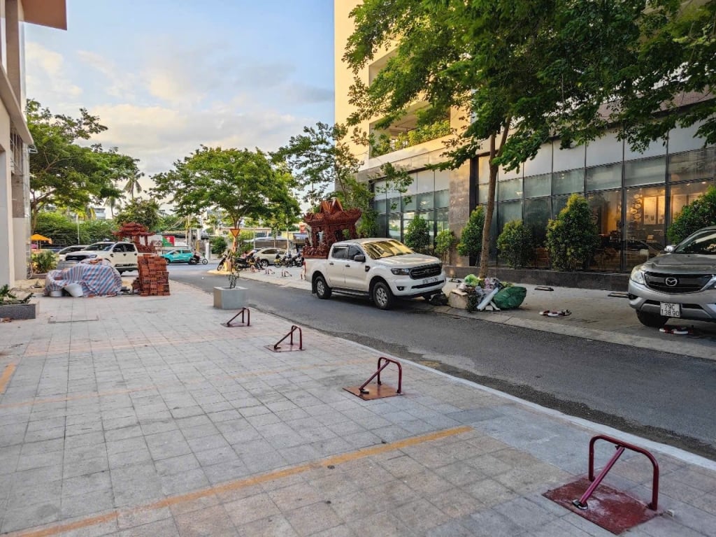 ch418-ban-shophouse-ct2-vcn-phuoc-hai-duong-nhanh-gan-to-huu-nam-nha-trang-4338832-anh-3