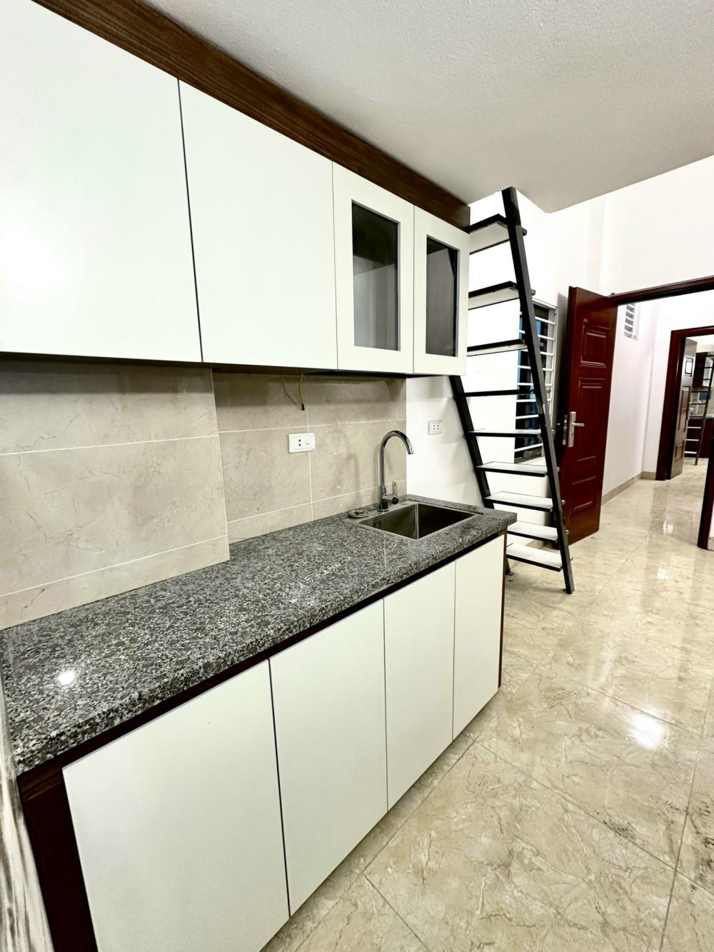BÁN GẤP TÒA CCMN YÊN XÁ -VĂN QUÁN 105M2 8 TẦNG 34PKK ,DOANH THU CAO ,GIÁ 20,5 TỶ